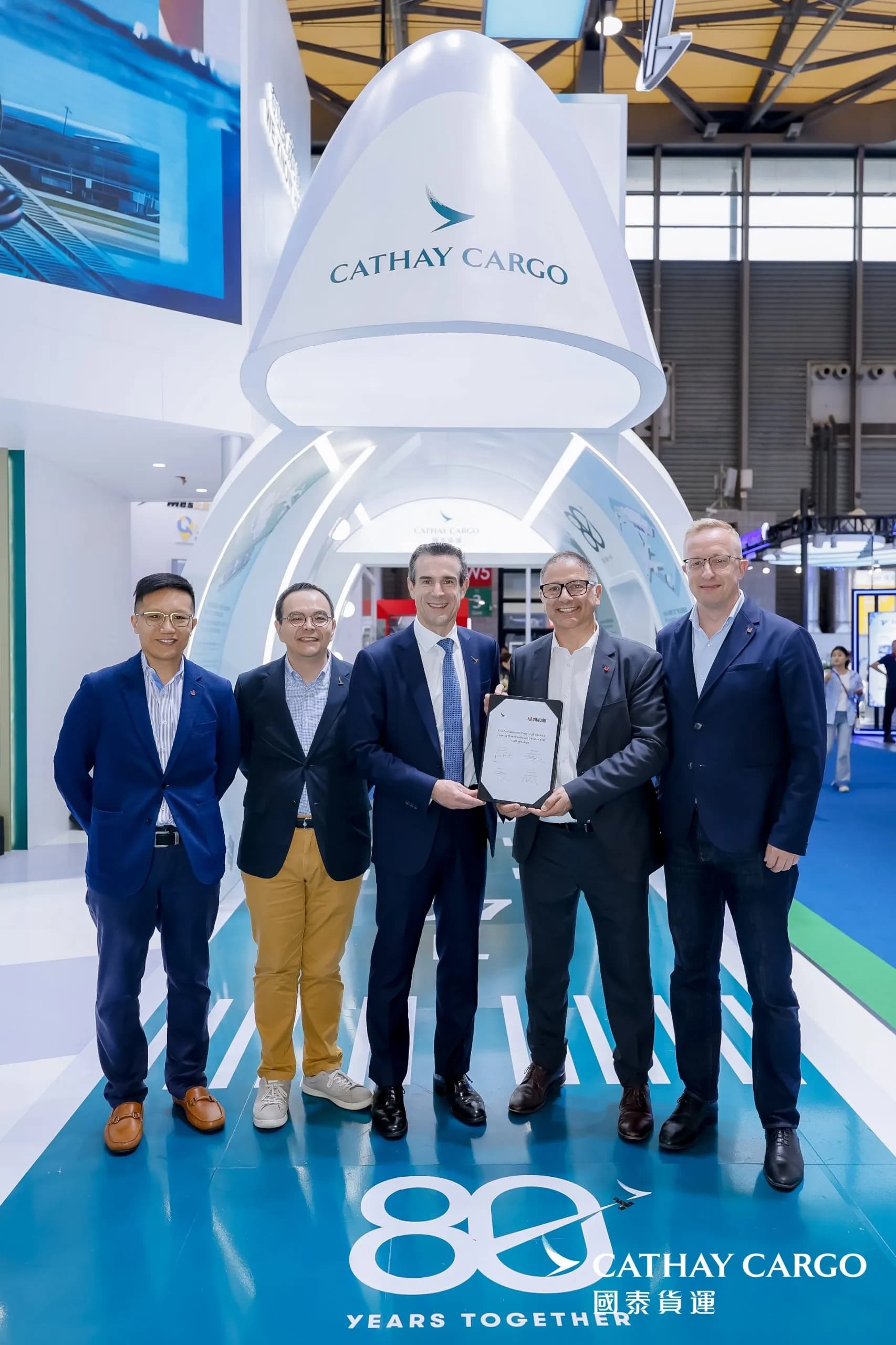 Cathay Cargo and Unilode teams at the Fire Containment Cover launch
